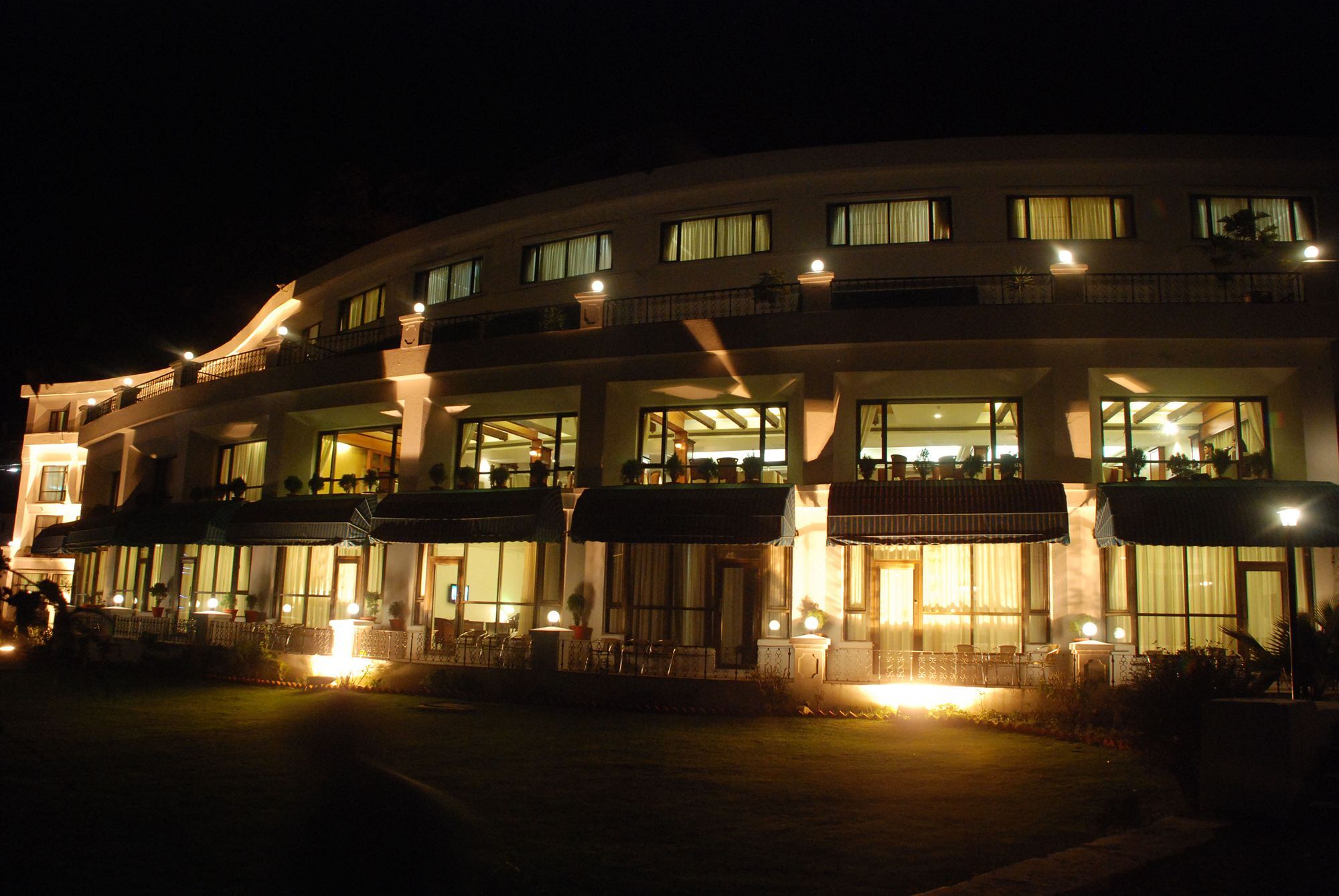 Отель Namah Nainital, A Member Of Radisson Individuals Retreats Экстерьер фото